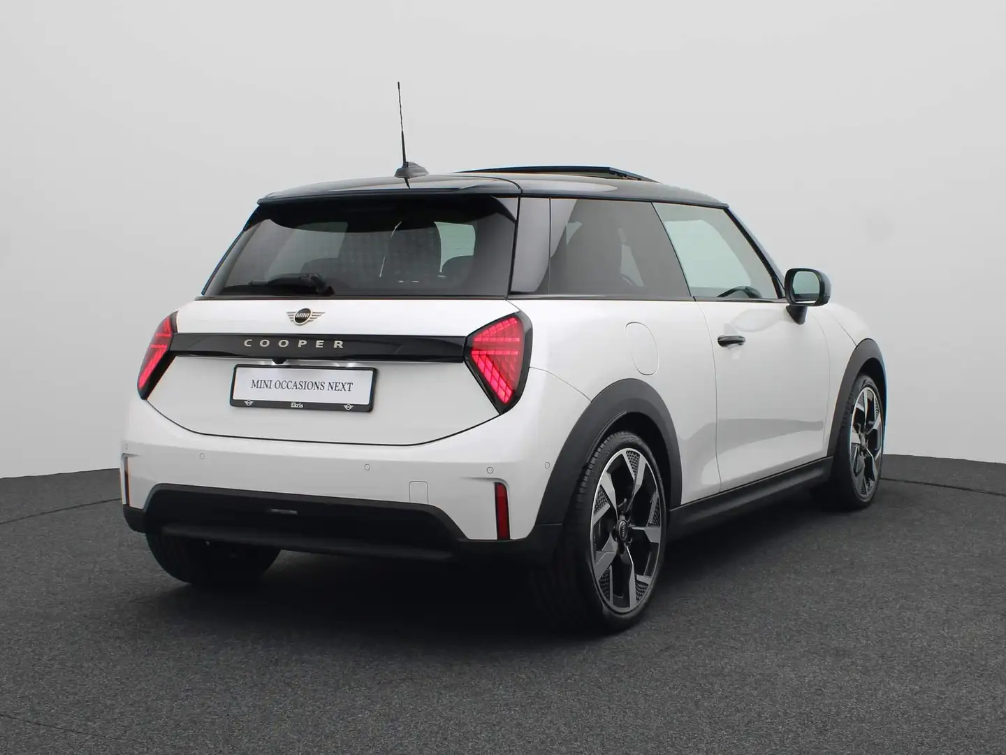 MINI Cooper C 3-deurs Pakket L + Glazen panoramadak + Harman Kar Bílá - 2
