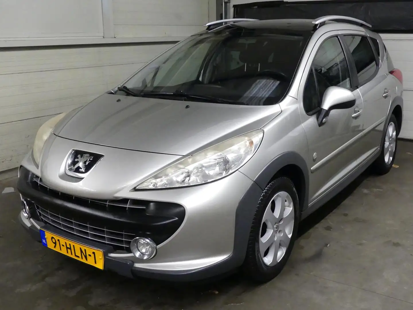 Peugeot 207 SW Outdoor 1.6 VTi XS - Airco - Cruise Control - H bež - 1