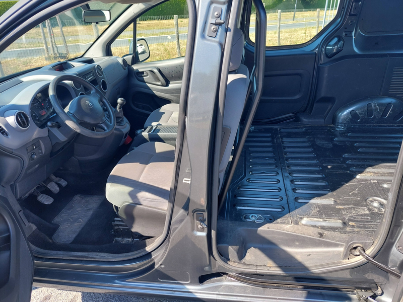 Peugeot Partner lichte vracht — photo 12