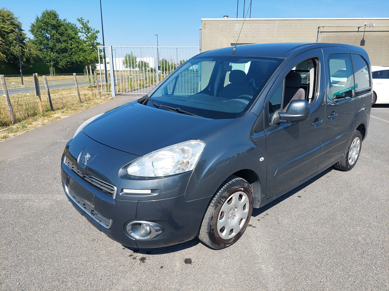 Peugeot Partner lichte vracht — photo 3
