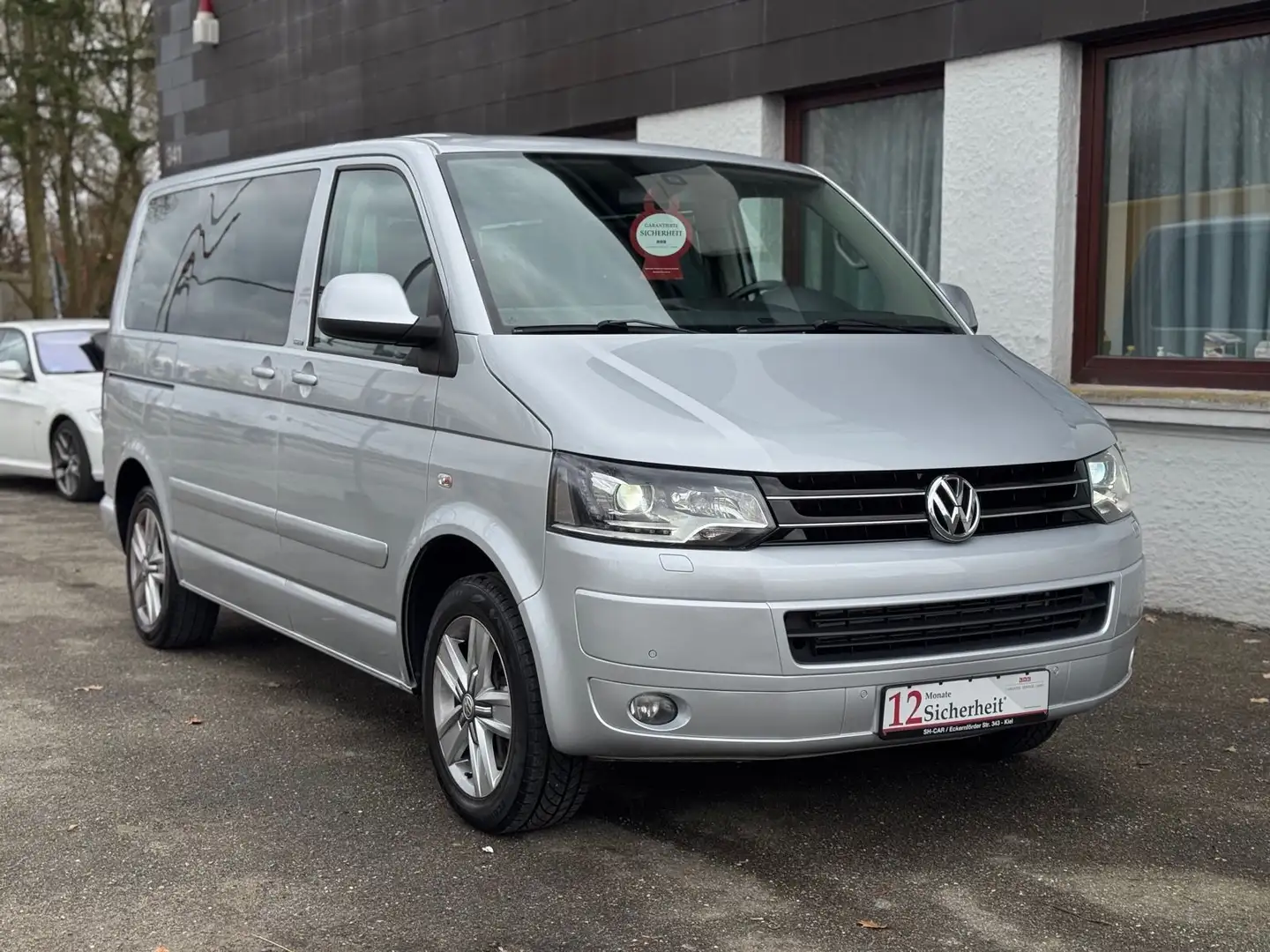 Volkswagen T5 Transporter Bus Mulitvan Match / TÜV NEU Argent - 1