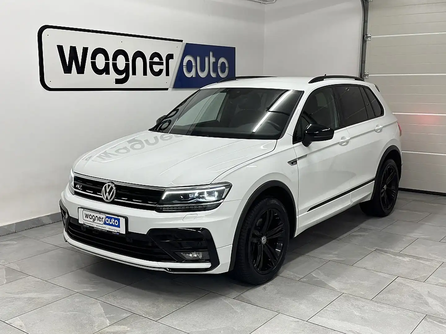 Volkswagen Tiguan 2,0 TDI SCR 4Motion Highline DSG R-Line/LED/ACC... Weiß - 2
