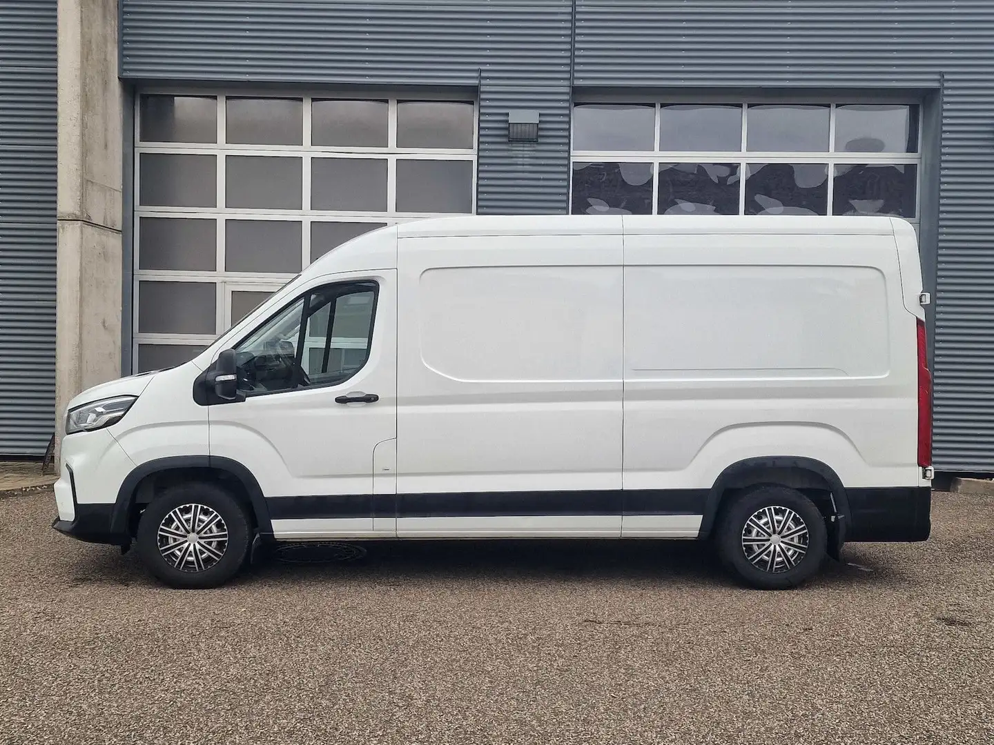 Maxus Deliver 9 L3H2 Klima Kamera AHK Weiß - 2