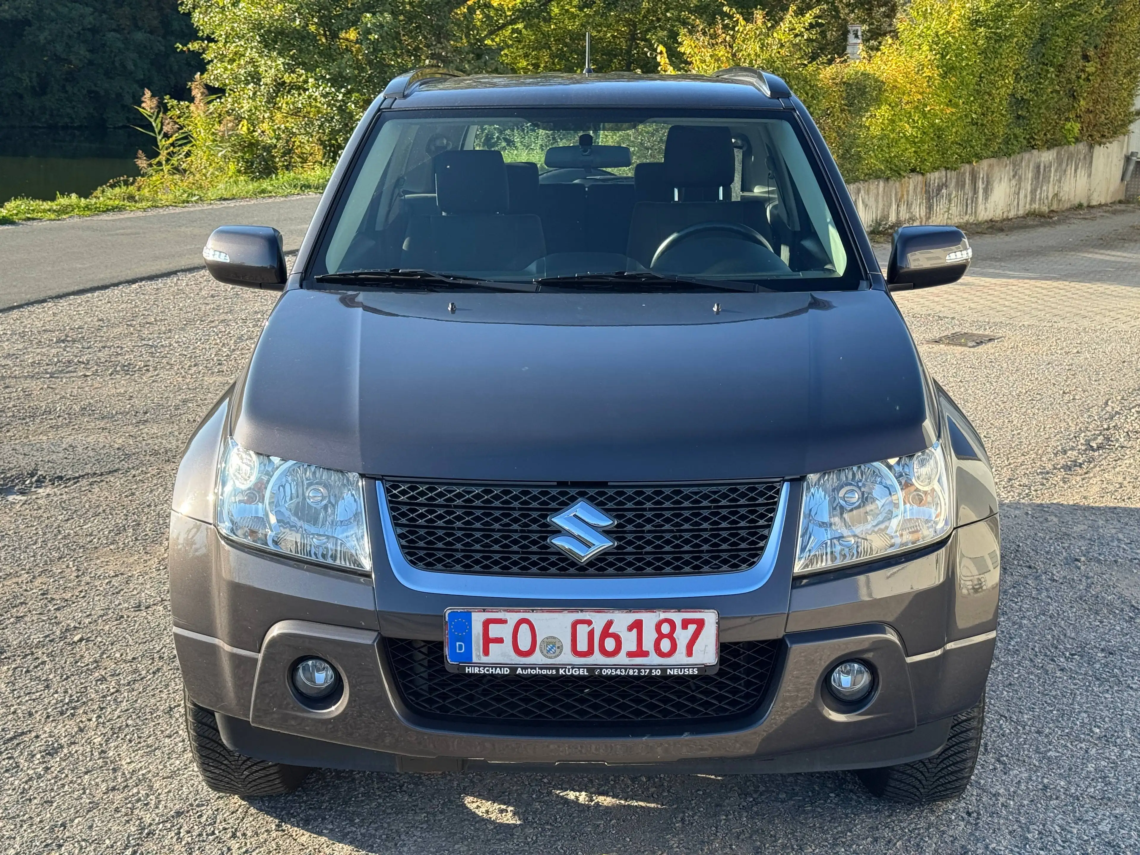 Suzuki Grand Vitara 2.4 VVT Club 1. Hand*SHZ*KLIMAAUTO*AHK*KEYLESS — photo 11