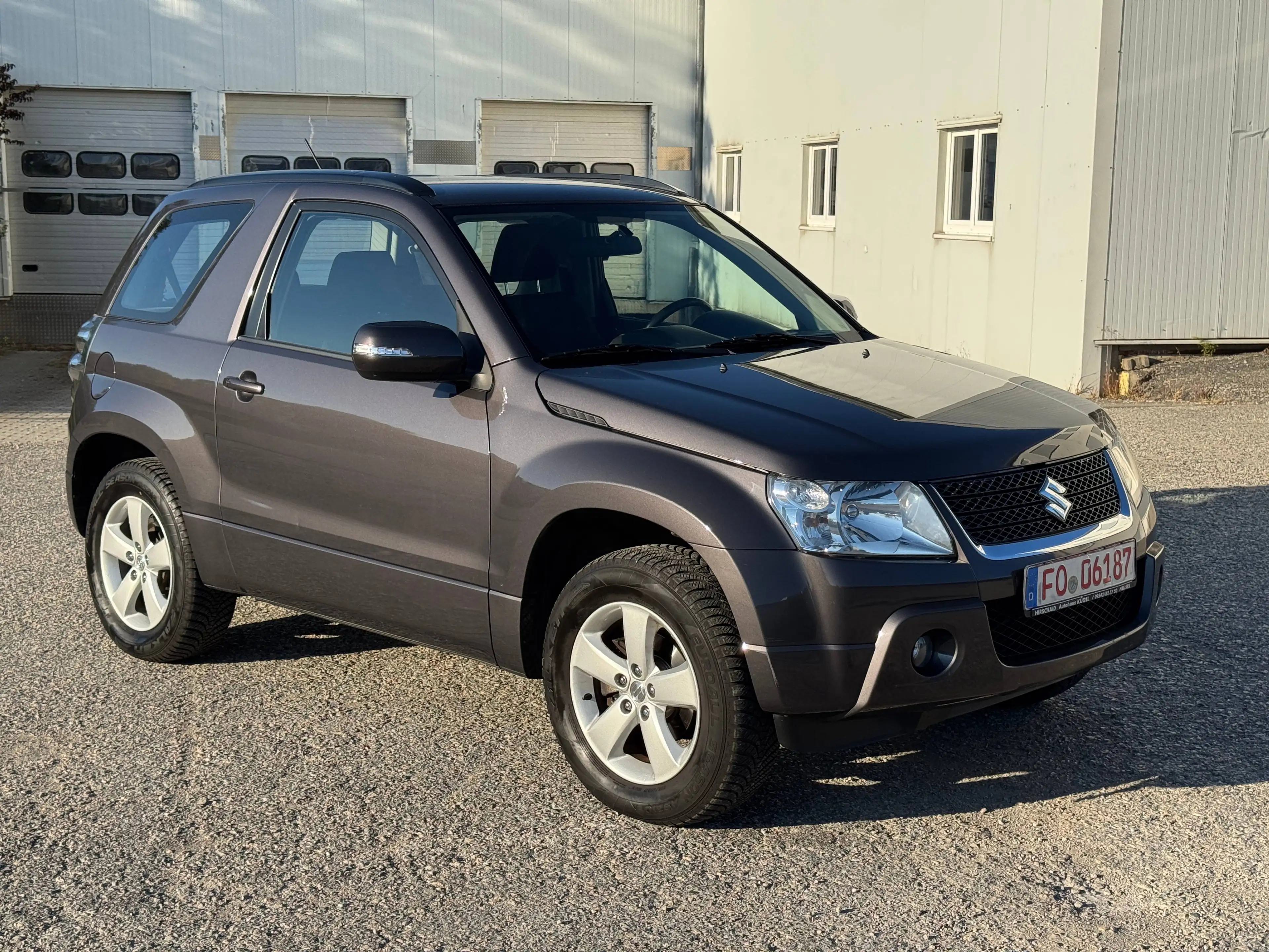Suzuki Grand Vitara 2.4 VVT Club 1. Hand*SHZ*KLIMAAUTO*AHK*KEYLESS — photo 9