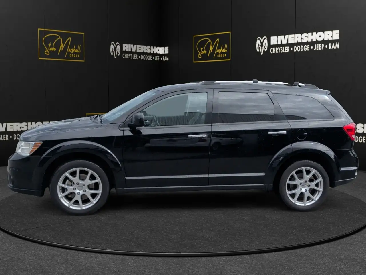 Dodge Journey снимка Dodge Journey