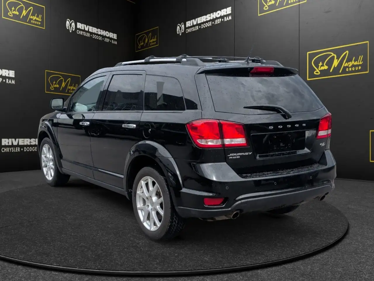 Dodge Journey снимка Dodge Journey