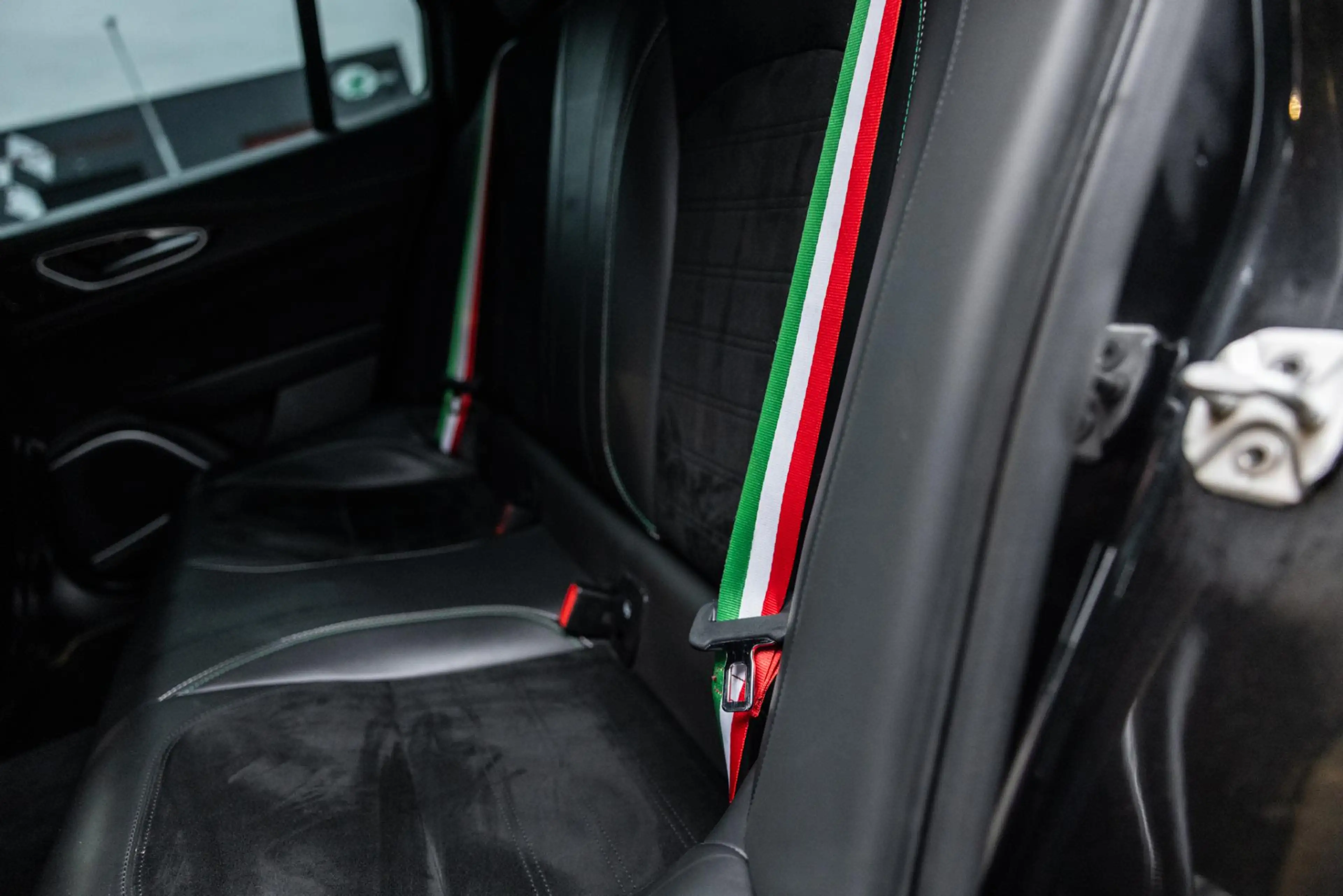 Alfa Romeo Giulia 2.9 V6 Quadrifoglio, 510 PK, Carbon, Camera, Sport — photo 14