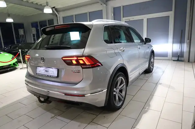 Volkswagen Tiguan view 8