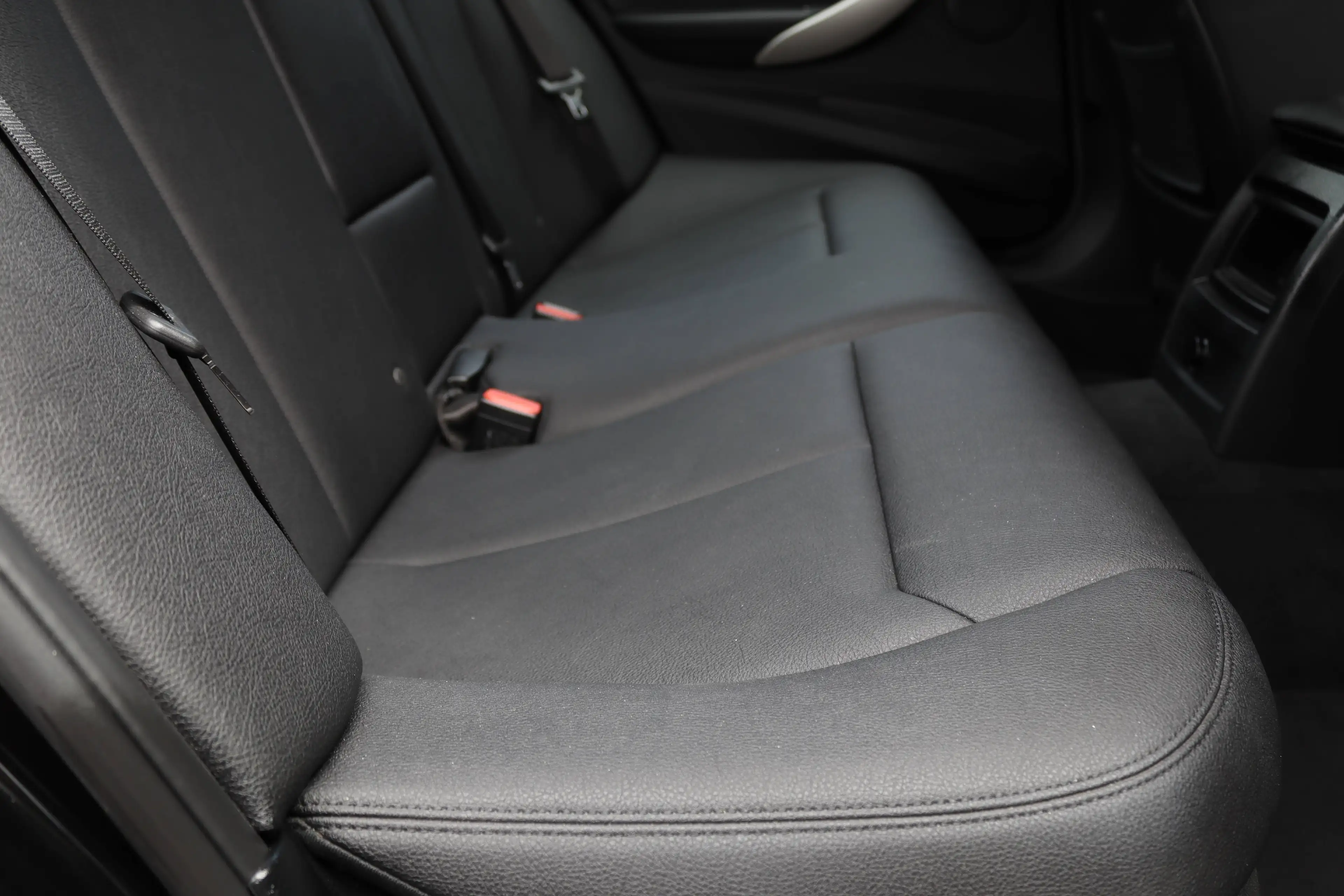 BMW 316 316 d Navi CruiseC Leder Airco Garantie* — photo 8