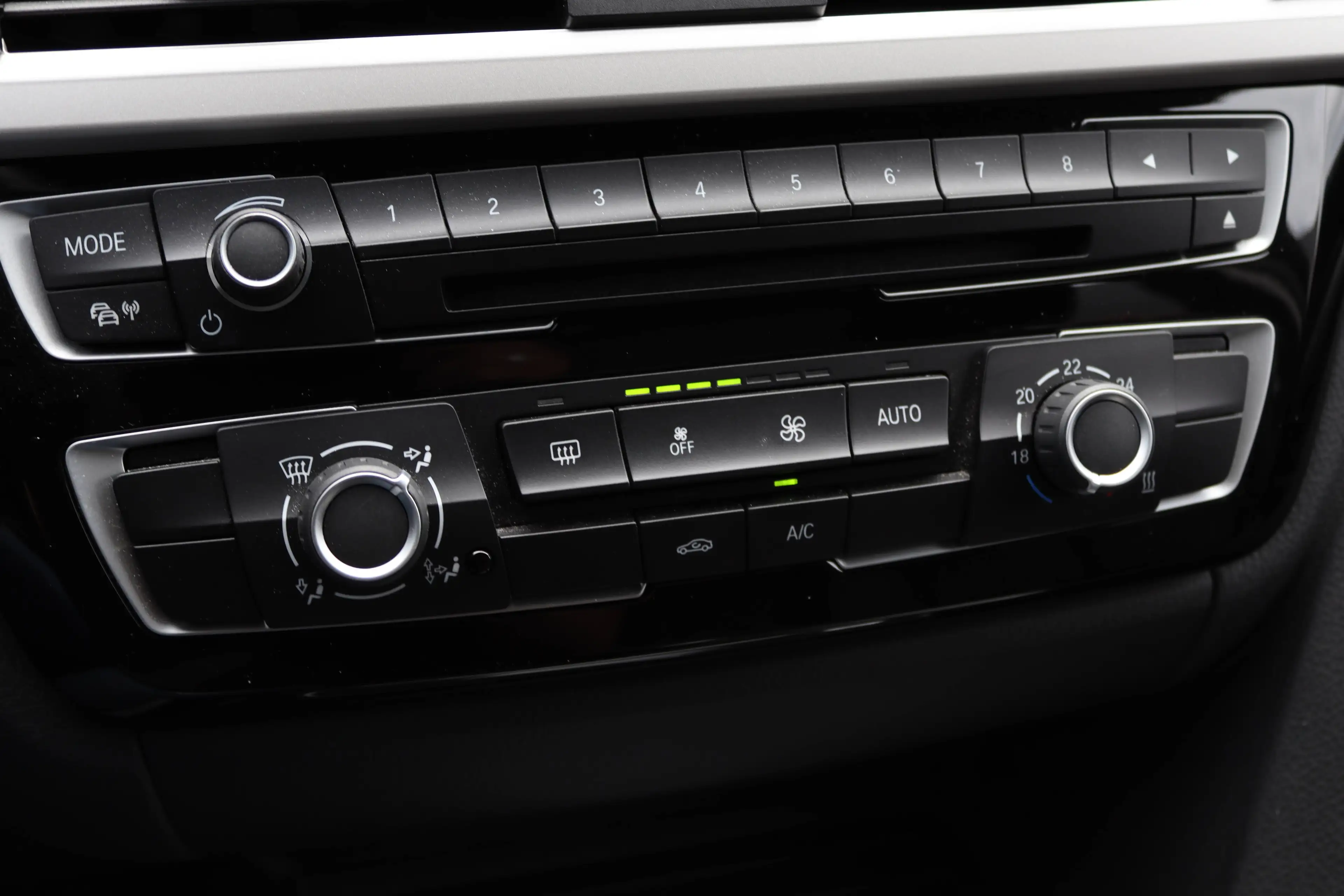 BMW 316 316 d Navi CruiseC Leder Airco Garantie* — photo 12