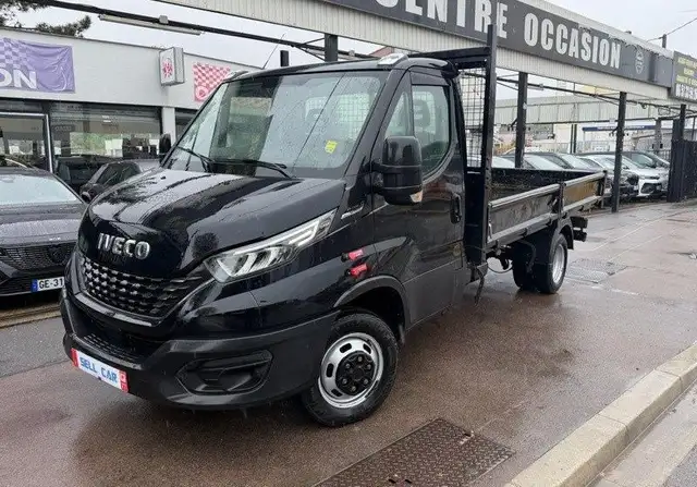Iveco Daily (2) 35-140 Hi-Matic Plateau Calvet
