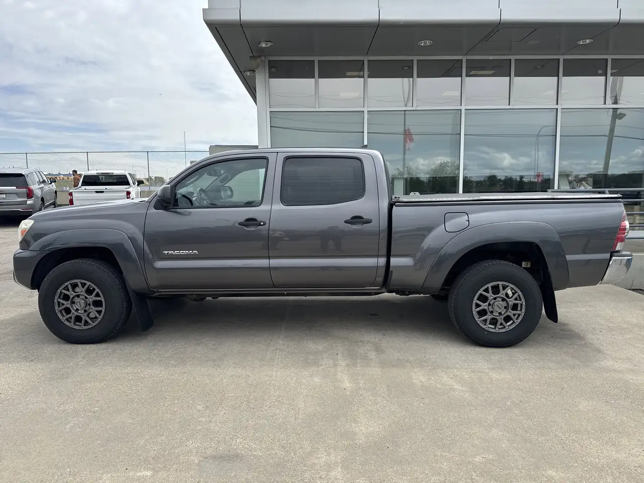 Toyota Tacoma снимка Toyota Tacoma