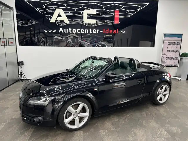 Audi TT view 4