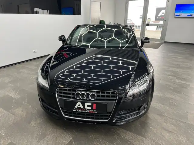 Audi TT view 14