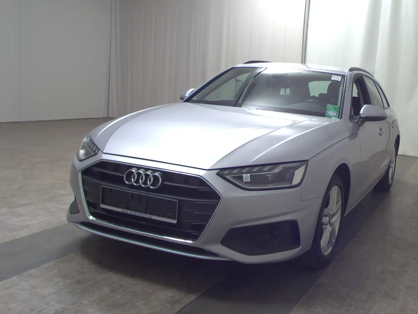Audi A4 40 2.0 TDI Avant AHK Navi LED el.Heck AUT LM Silver - 2