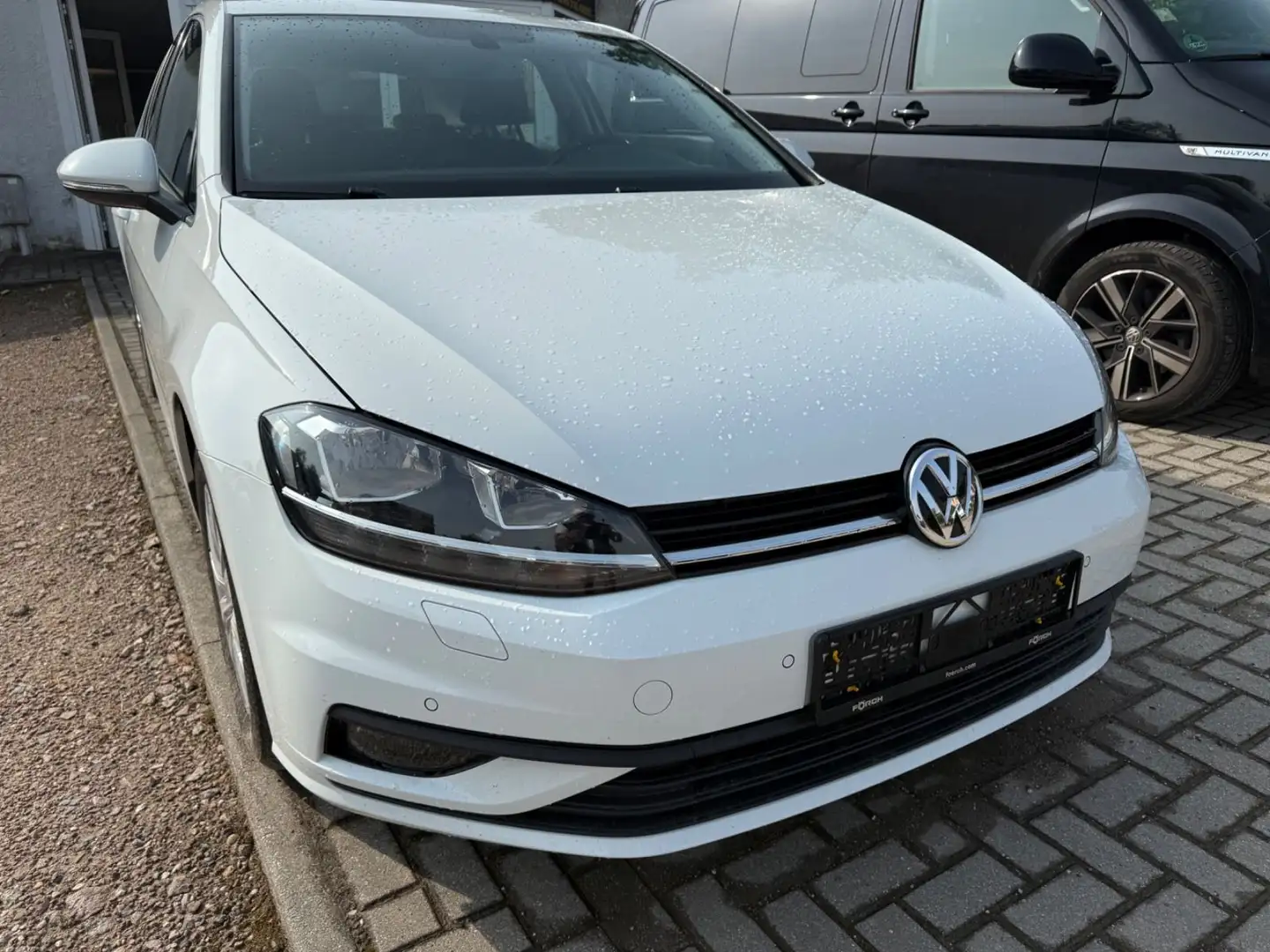 Volkswagen Golf VII Lim. Trendline BMT/Start-Stopp Weiß - 1