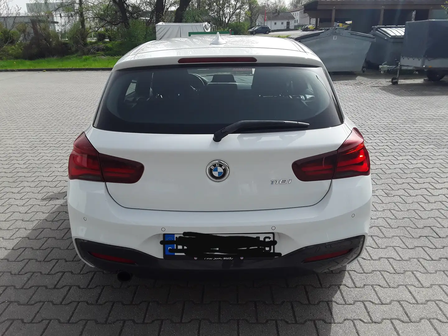 BMW 118 118i Edition M Sport Shadow Weiß - 2