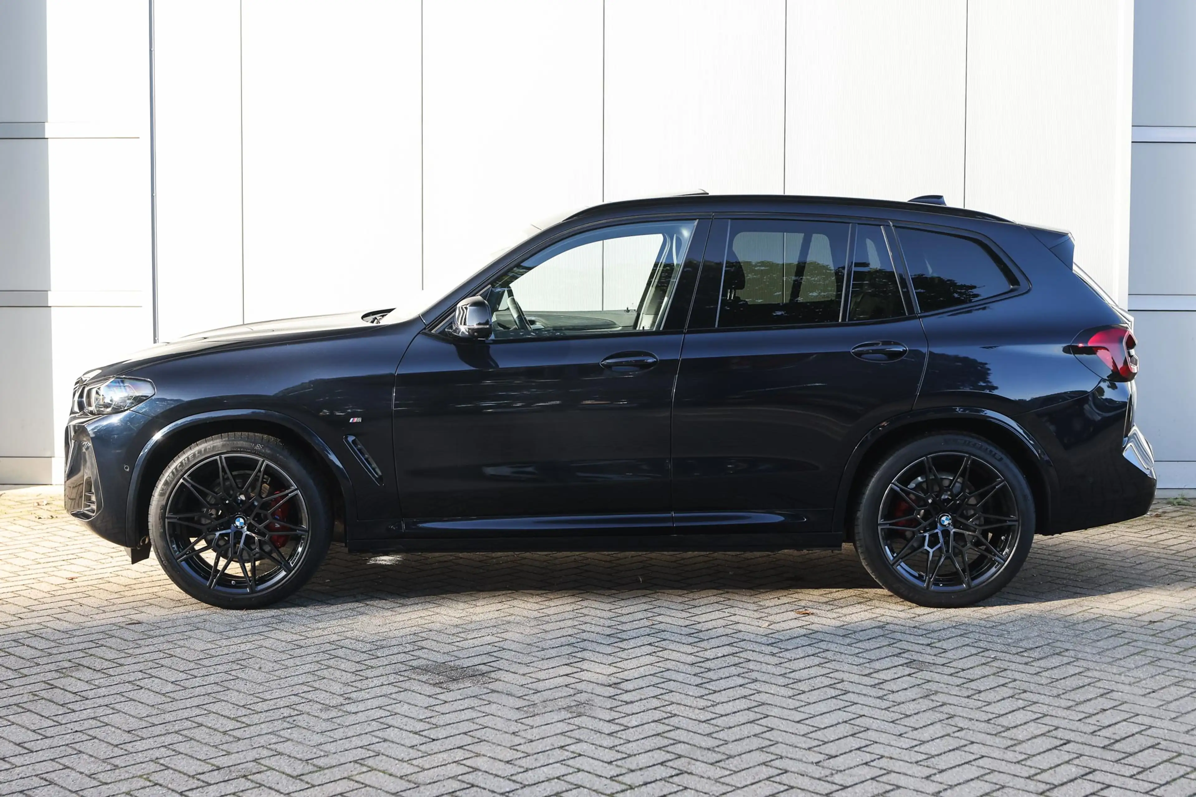 BMW iX3 High Executive / Trekhaak / Sportstoelen / Adaptie — photo 8