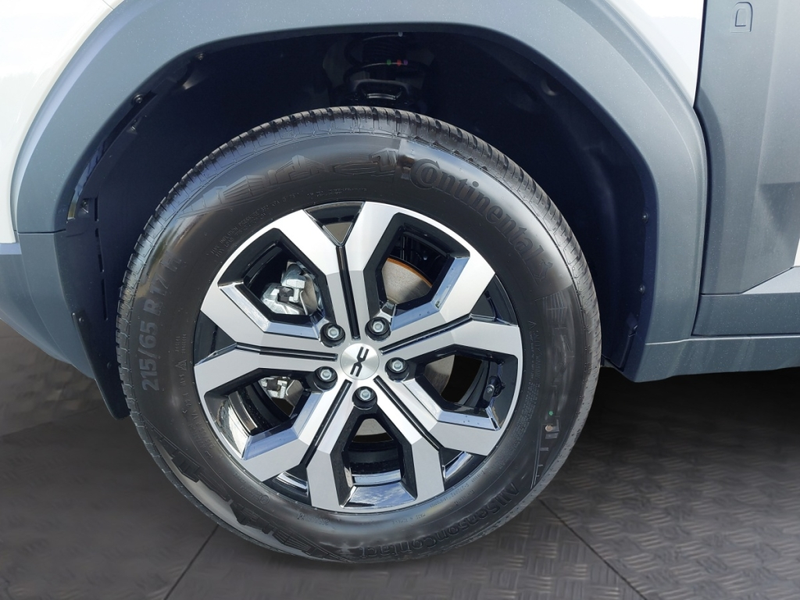 Dacia Duster Expression TCe 130 MHEV 4x4 — photo 13