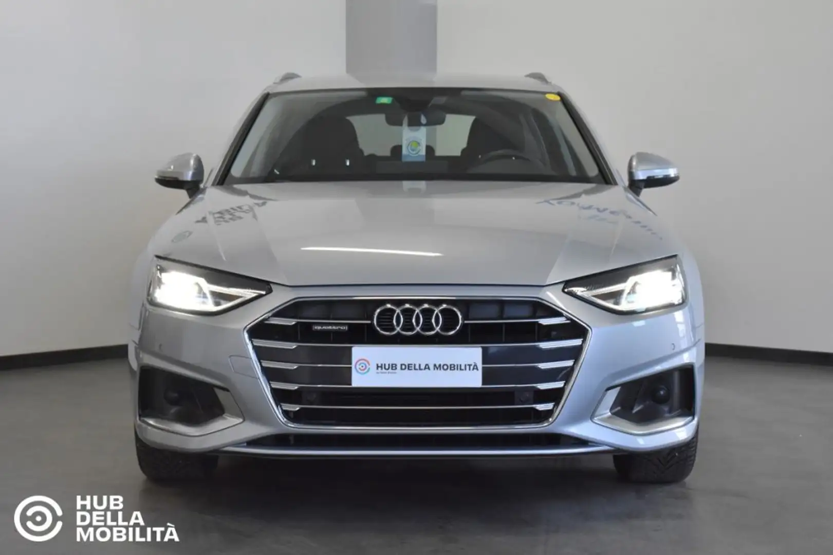 Audi A4 Avant 40 TDI quattro S tronic Business Advanced Argento - 1