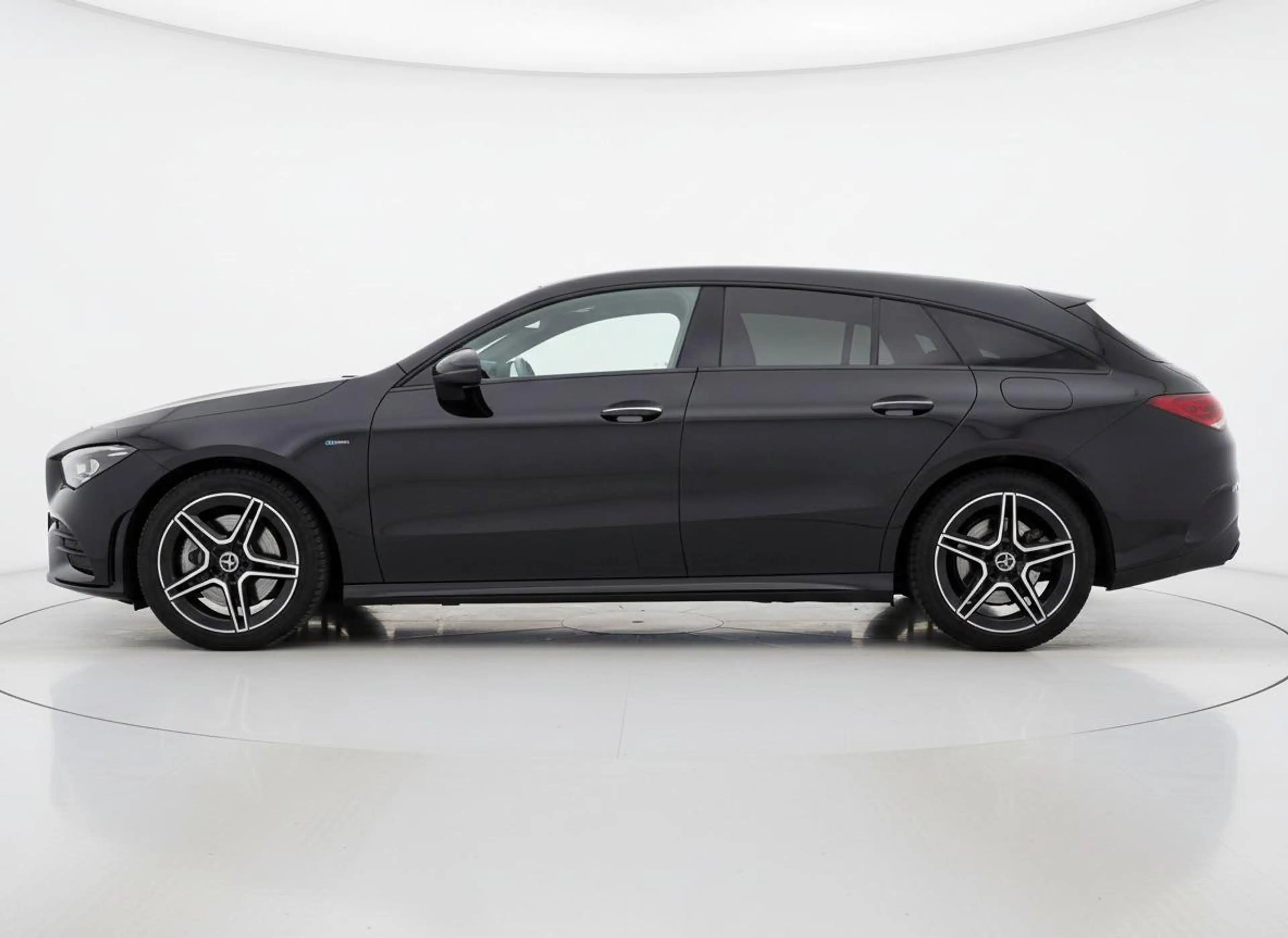 Mercedes-Benz CLA 250 Shooting Brake e AMG Line SFEERVERLICHTING - PDC - — photo 7