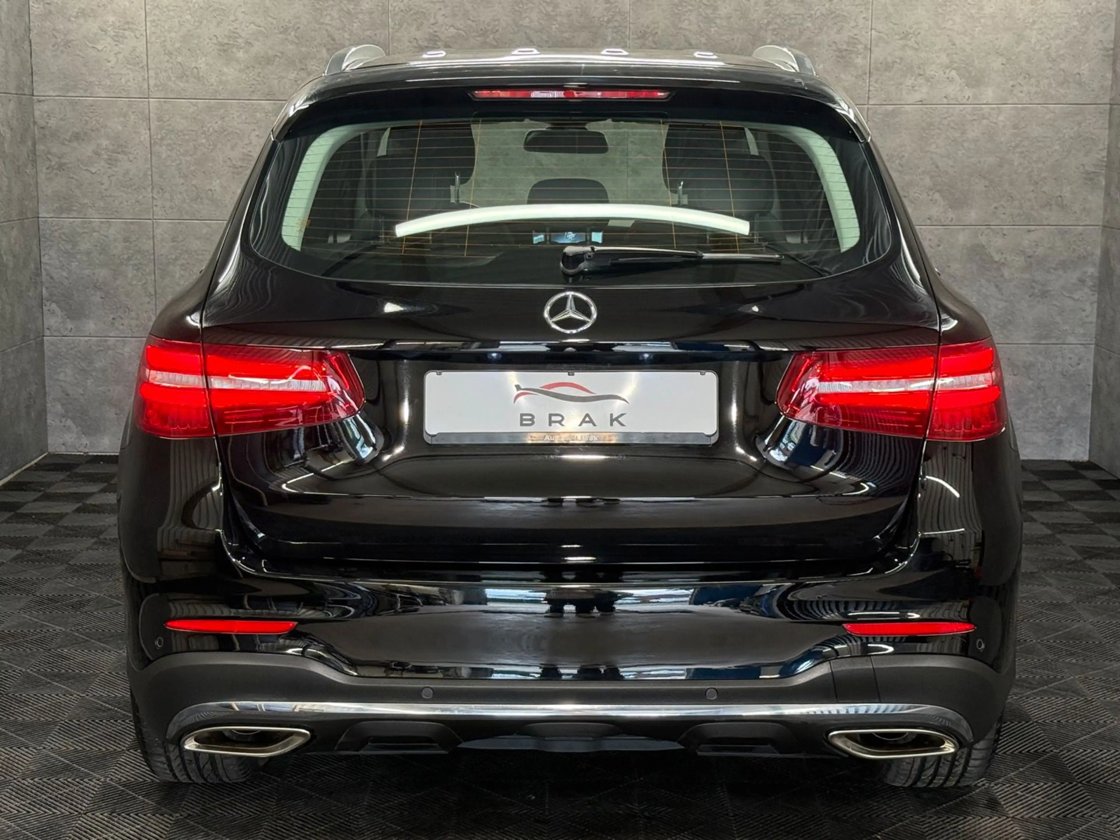 Mercedes-Benz GLC 250 AMG Line 4M AUT*LED*NAVI*AHK*TEMPO*PDC — photo 6