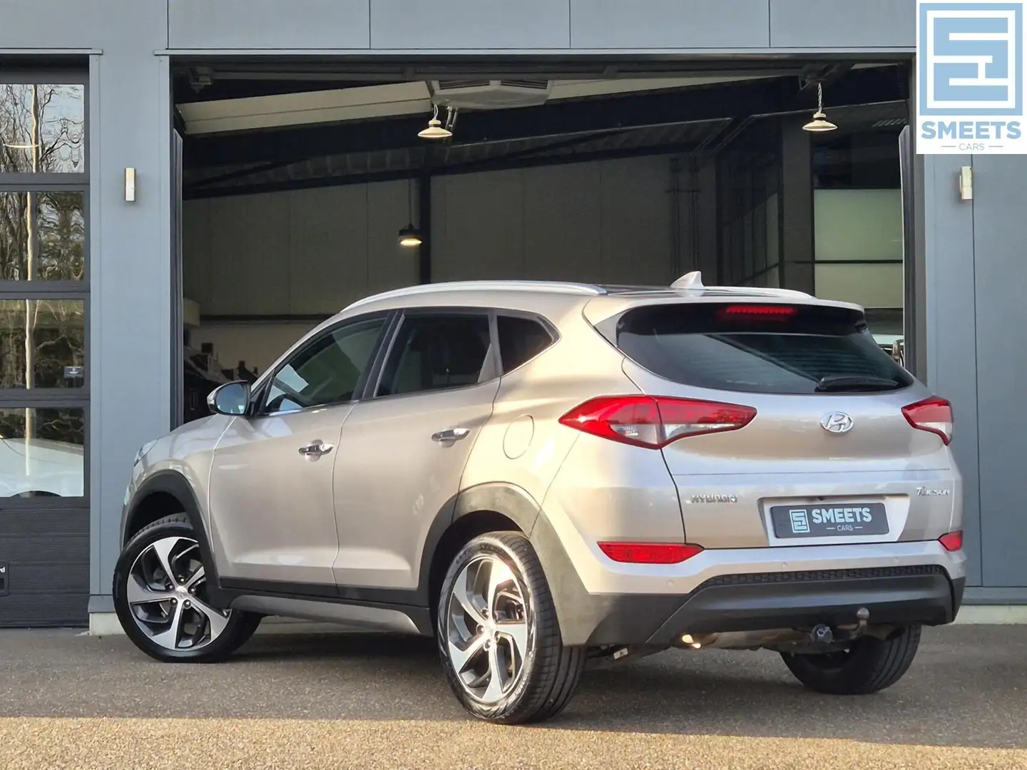 Hyundai TUCSON 1.6 GDi Premium |Leer|Navi|Cam|Clima|Cruise Gris - 2