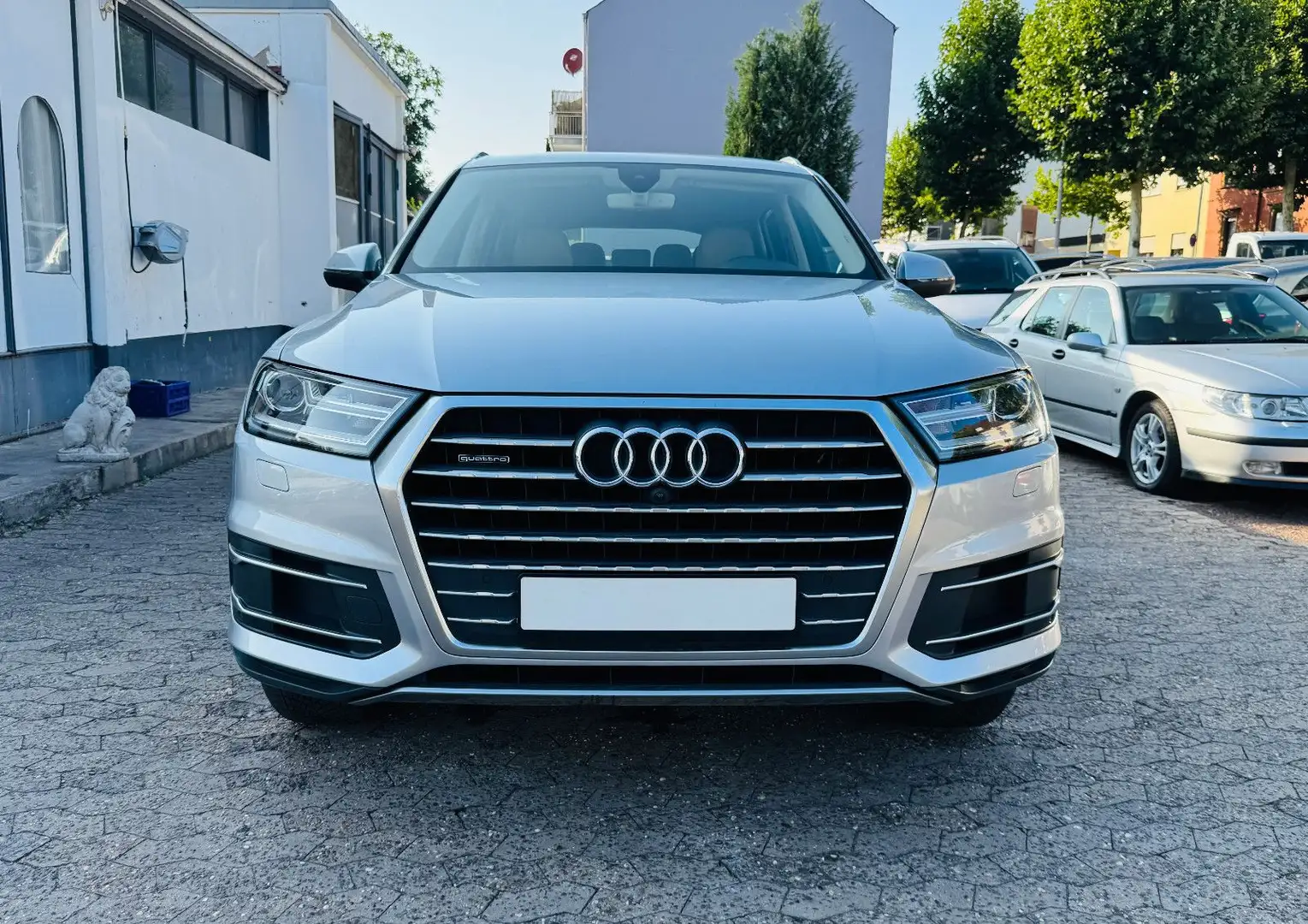 Audi Q7 3.0 TDI quattro 360° 7-Sitzer Xenon Navi AHK Argento - 2