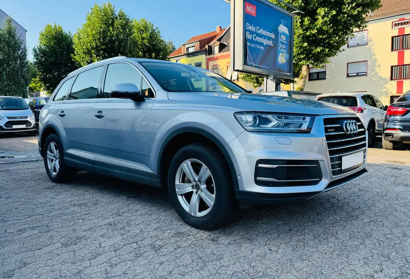 Audi Q7 3.0 TDI quattro 360° 7-Sitzer Xenon Navi AHK Argento - 1
