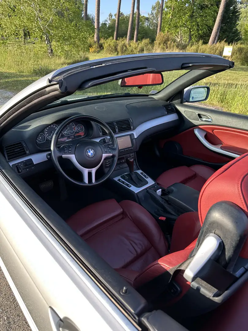 BMW 330 Cab Ci A - 2