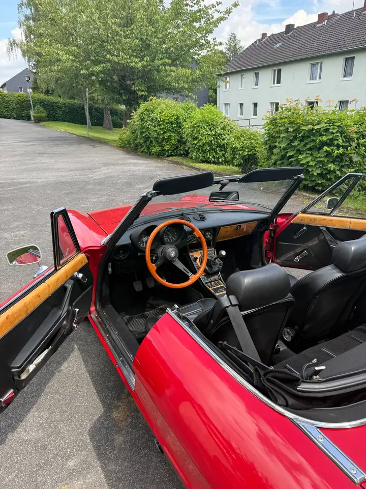 Alfa Romeo Spider 2.0, foto 6
