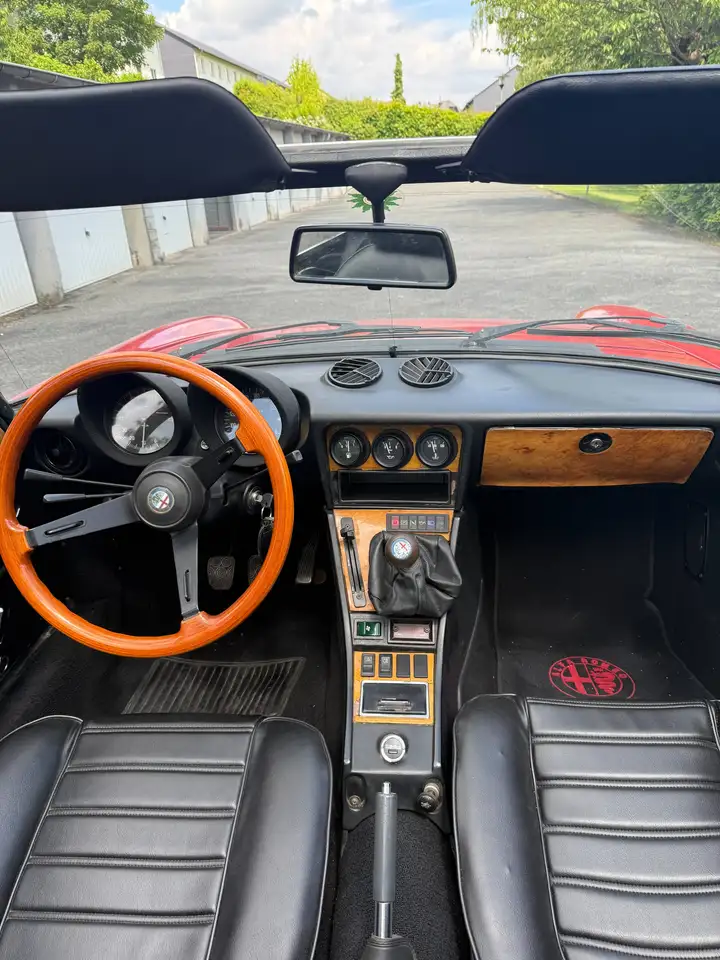Alfa Romeo Spider 2.0, foto 7