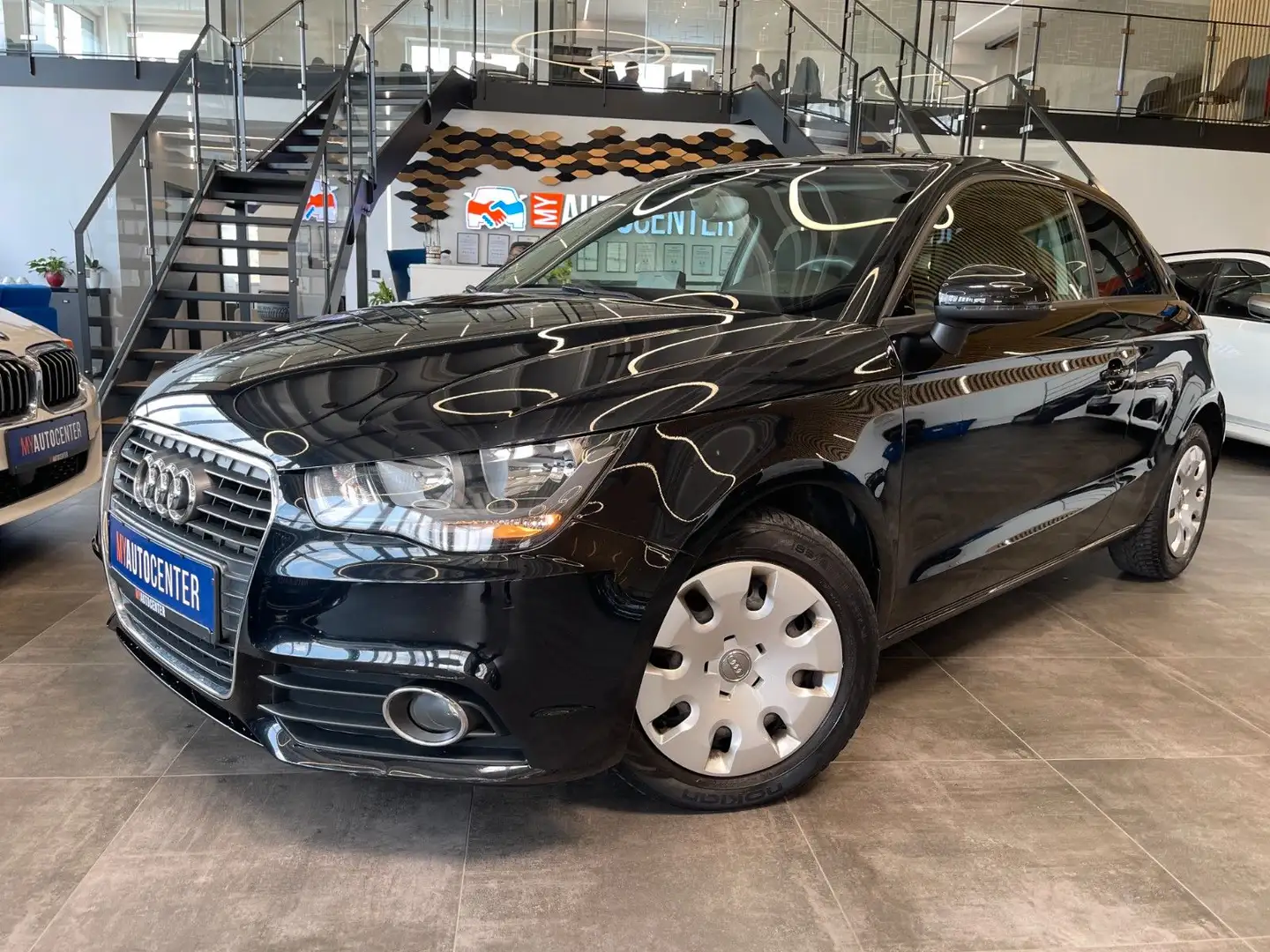 Audi A1 attraction *Klimaauto.*Sitzheizung*TÜV03/27* Schwarz - 2