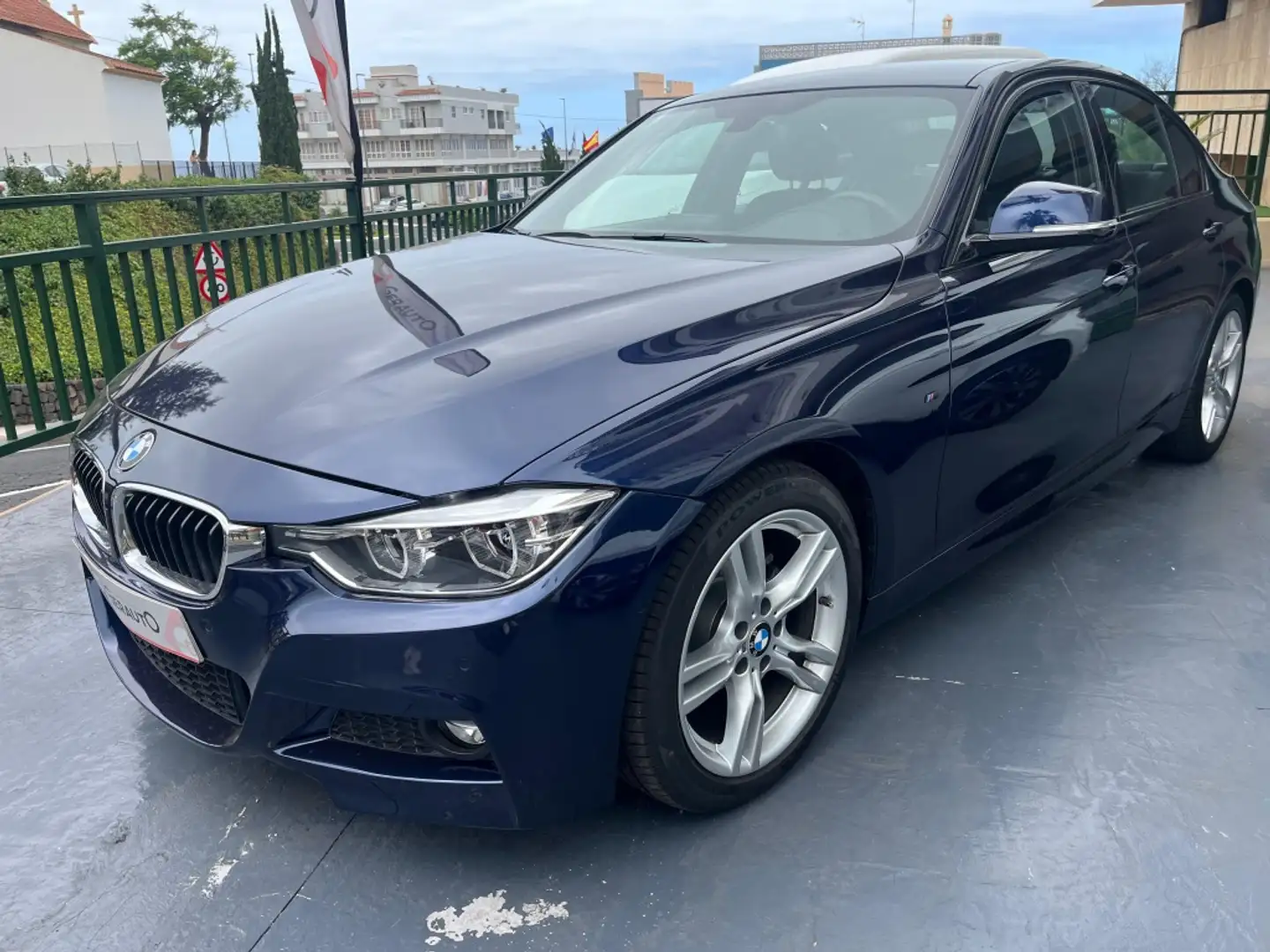 BMW 318 318d Gran Turismo Azul - 2