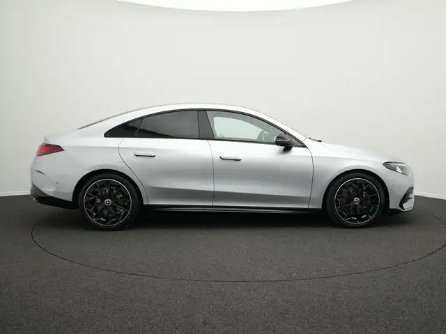 Mercedes-Benz CLA view 5