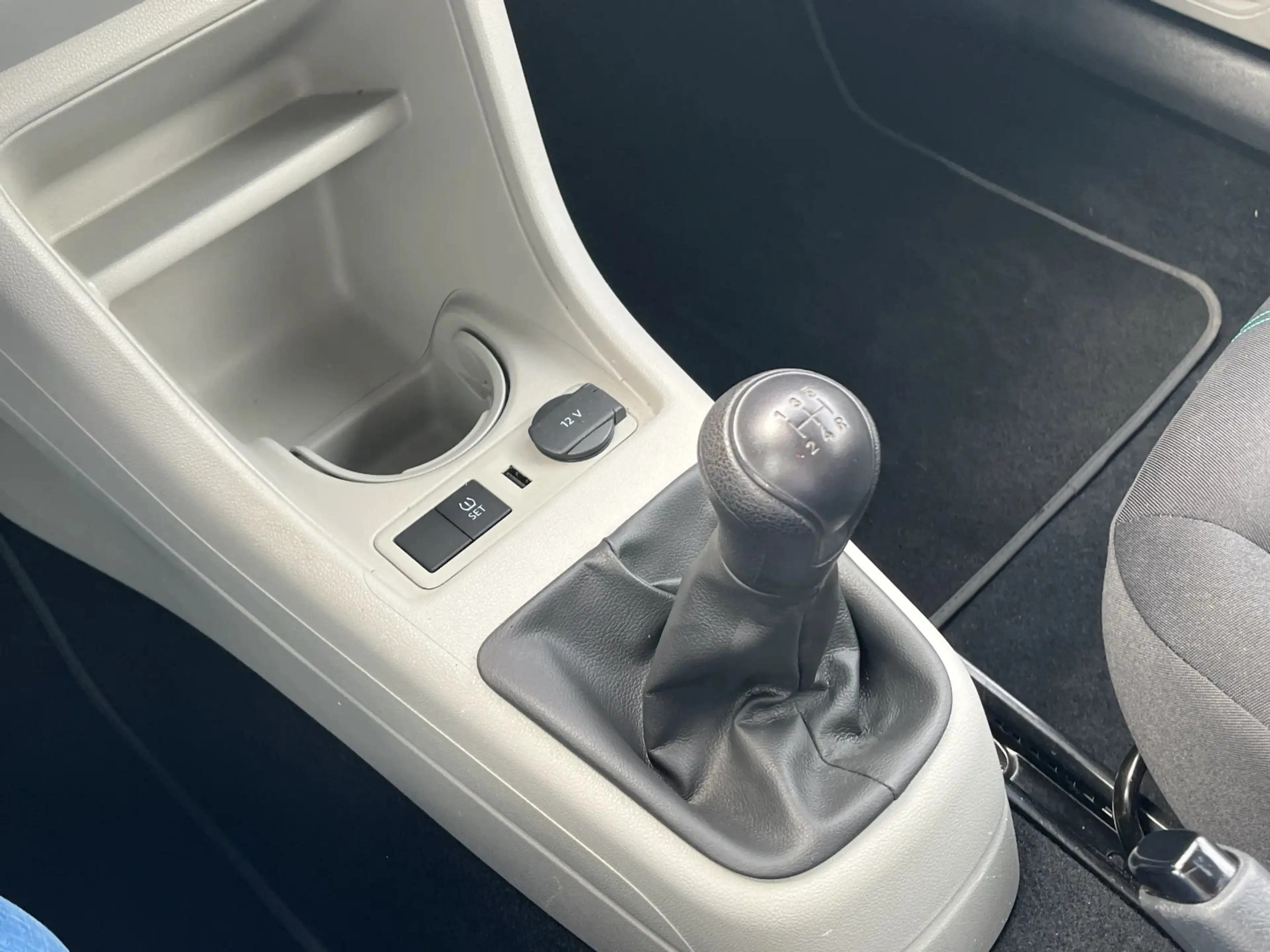 SEAT Mii Style Klima Sitzheiz Vorn ZV Bluetooth — photo 11