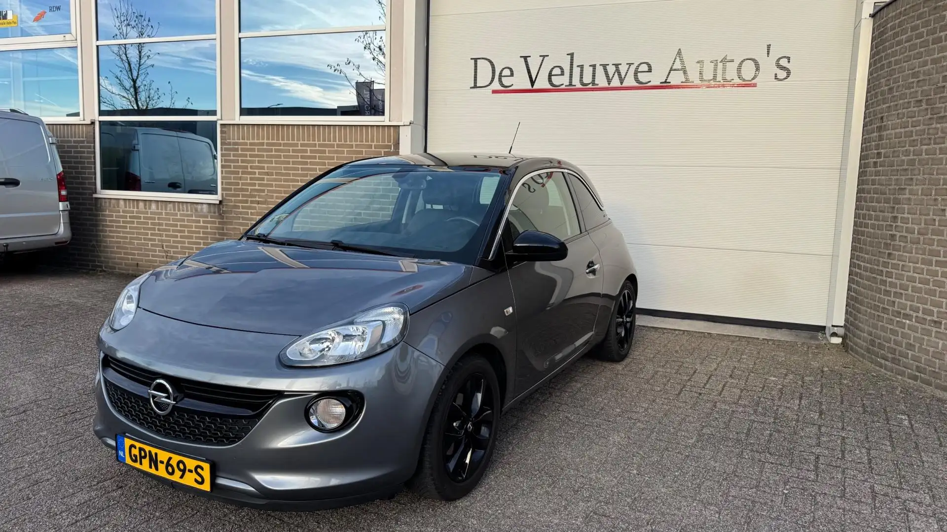 Opel Adam 1.4 Jam Favourite |Carplay|Cruise|PDC|Stuurverwarm Gris - 2