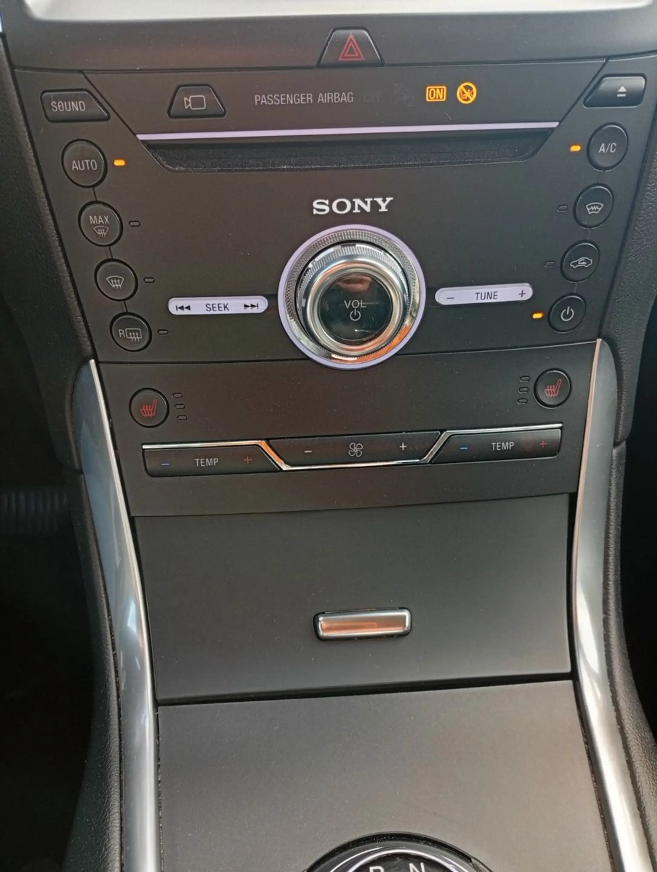 Ford S-Max 2,0 140kW Auto.Navi.RFK.Leder.AHK.LED — photo 14
