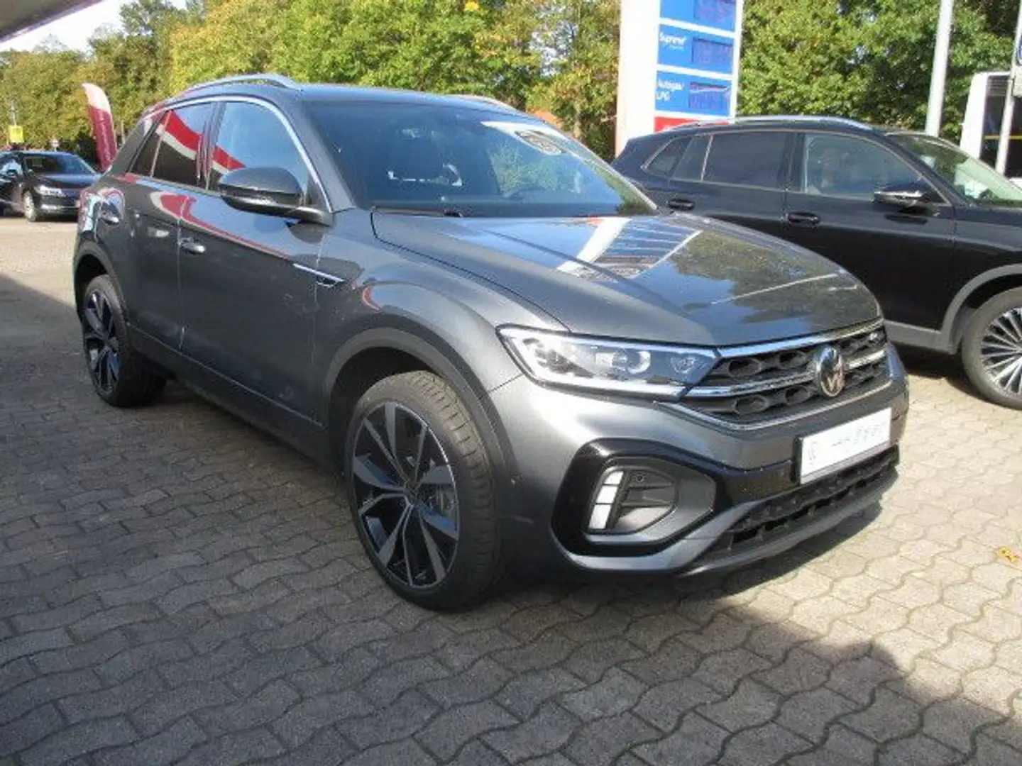 Volkswagen T-Roc 1.5 TSI DSG R-Line +AHK +KAM + Carplay Grau - 1