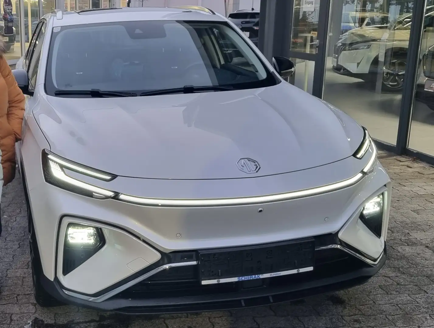 MG Marvel R Marvel R Electric 70 kWh Performance Performance Weiß - 1