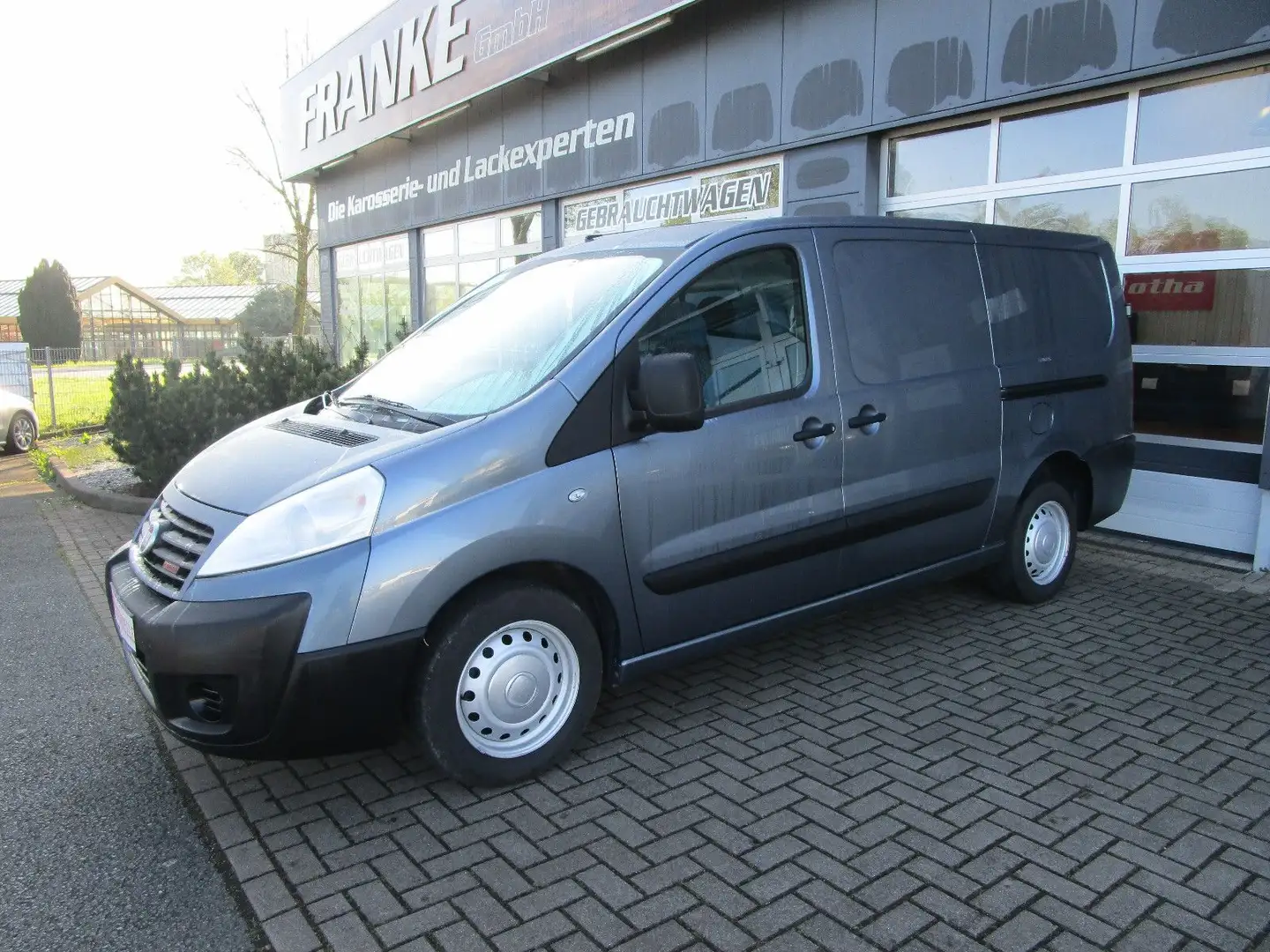 Fiat Scudo 12 SX L2H1 140 Multijet Grau - 1