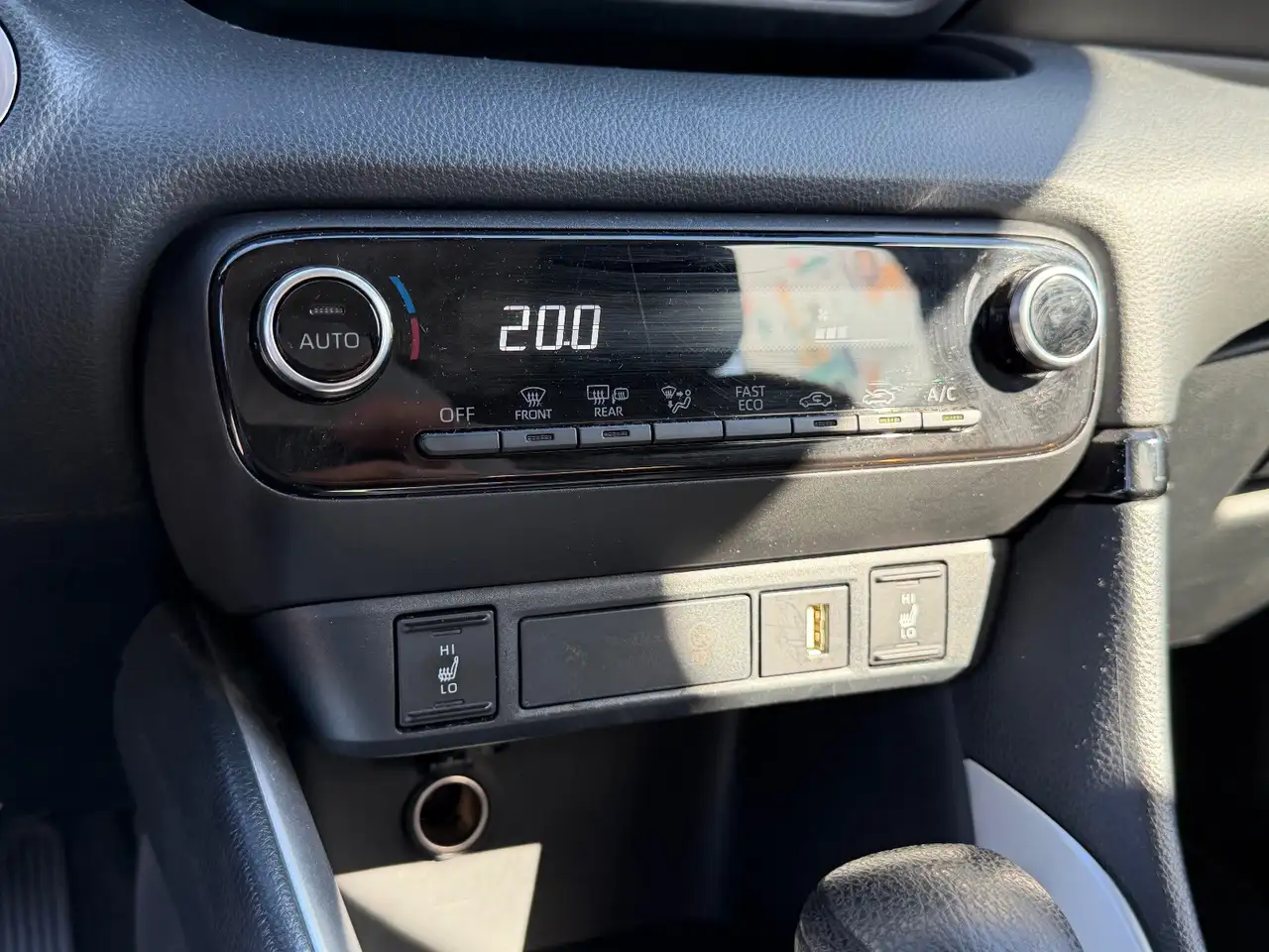 Toyota Yaris Yaris — photo 16