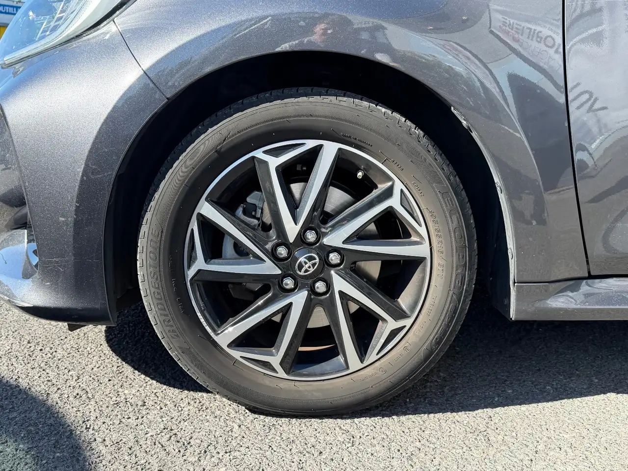 Toyota Yaris Yaris — photo 24