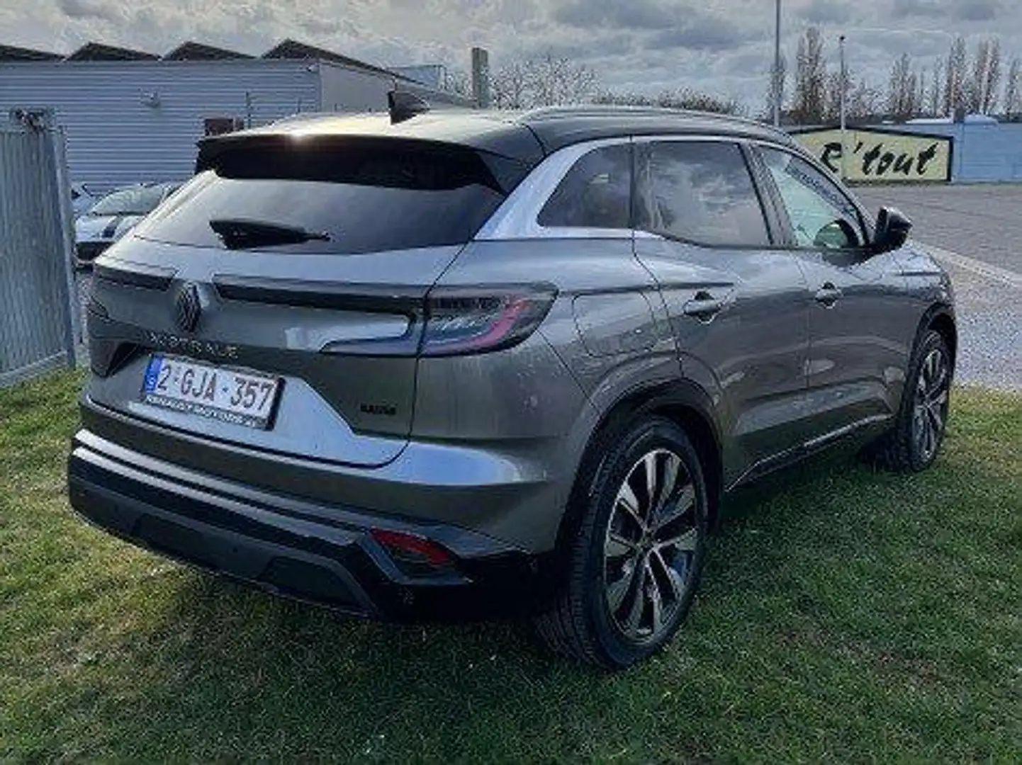 Renault Austral 1.2 E-Tech HEV Techno (Renault Seraing) Gris - 2