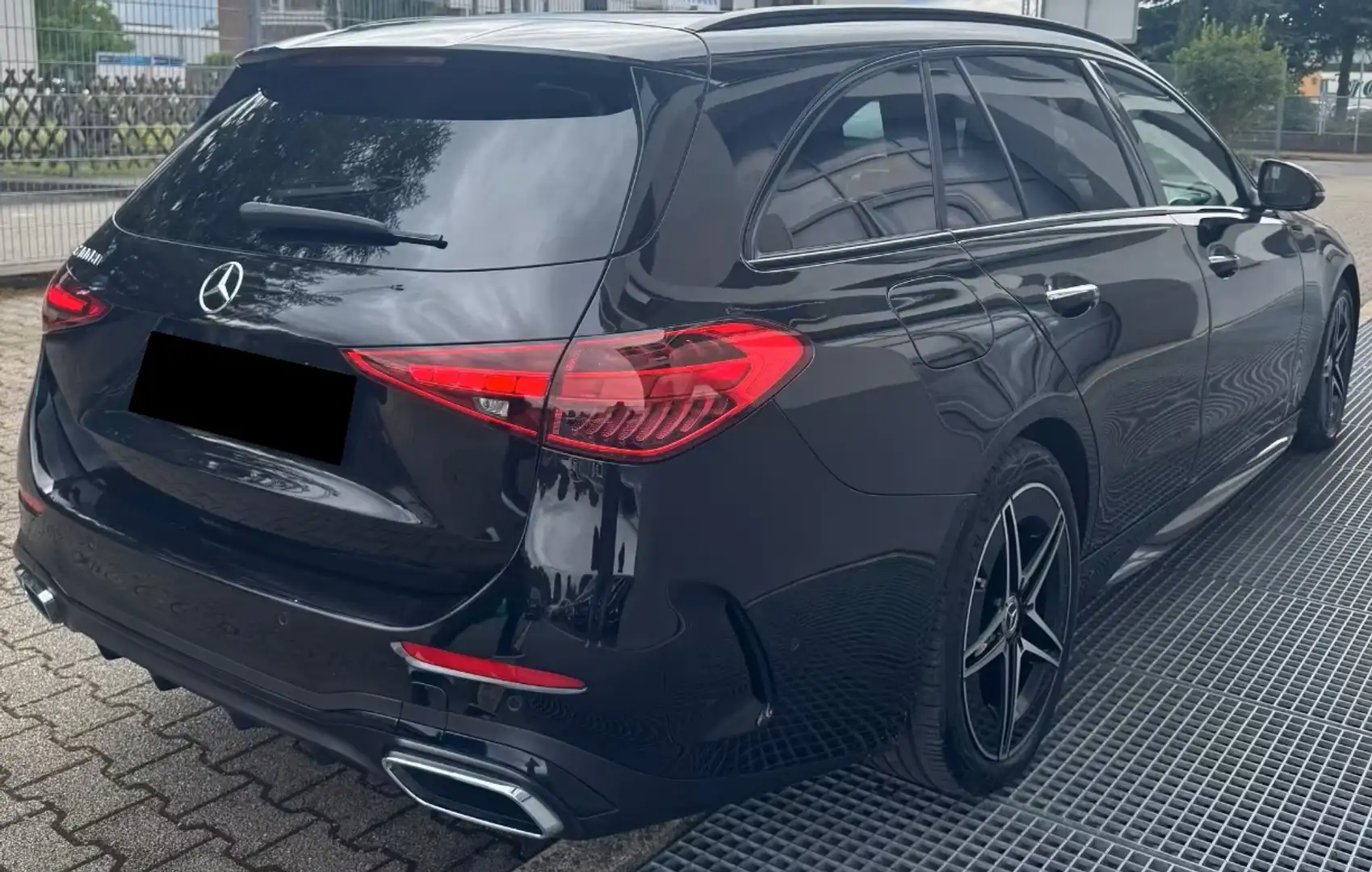 Mercedes-Benz C 300 300d T Aut Schwarz - 2