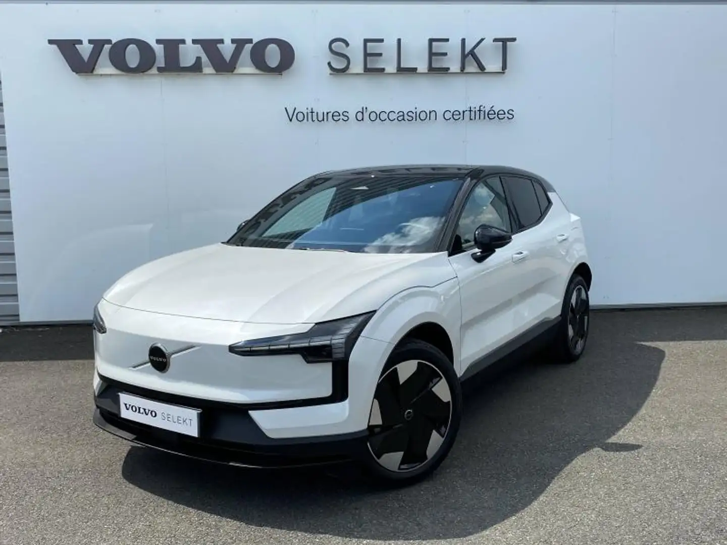 Volvo EX30 Single Extended Range 272ch Plus - 1