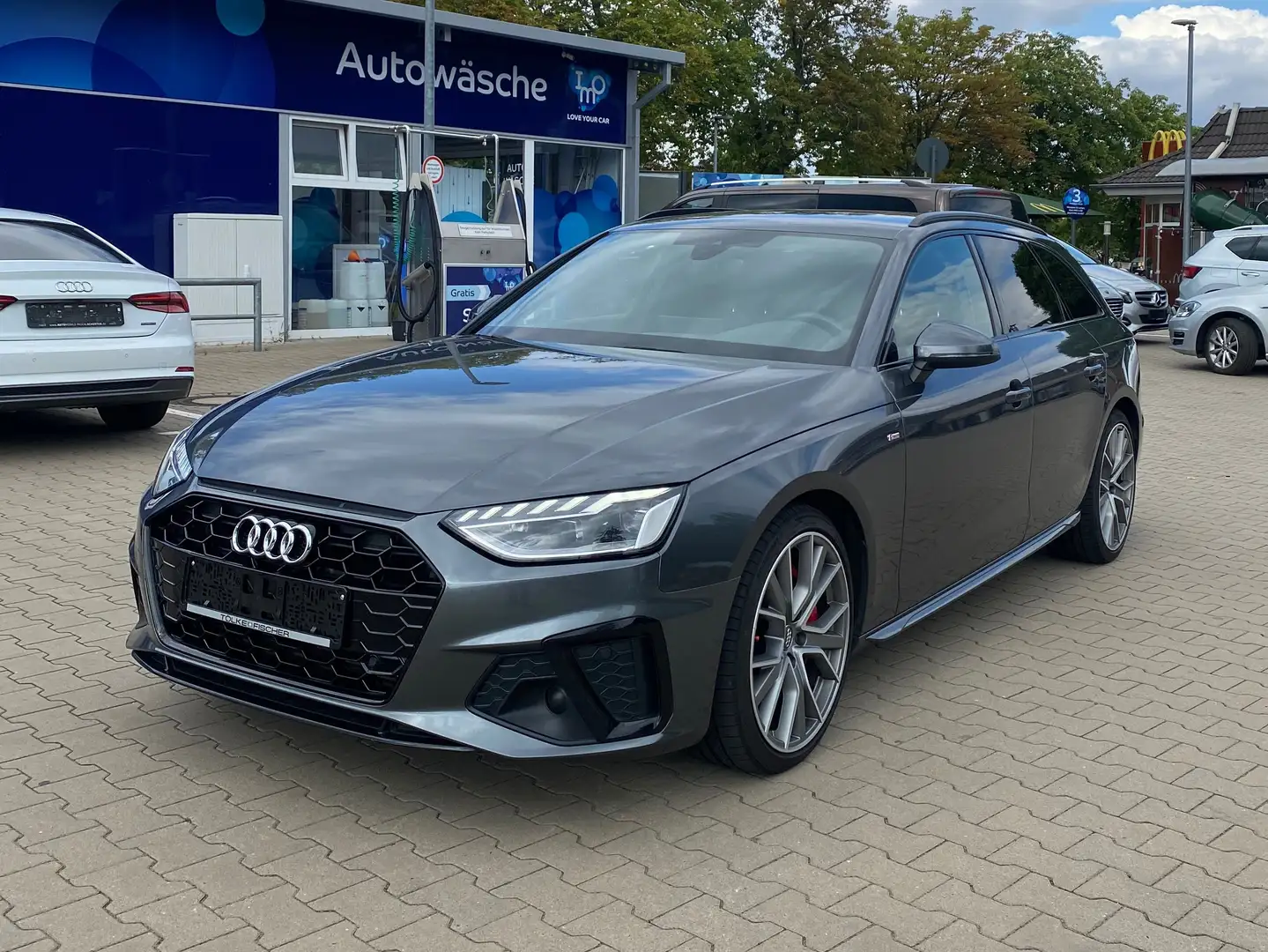 Audi A4 50 TDI Q S line *Chip320PS*Virtual*AHK*LED,Black Grau - 1