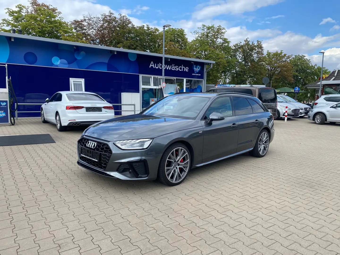 Audi A4 50 TDI Q S line *Chip320PS*Virtual*AHK*LED,Black Grau - 2