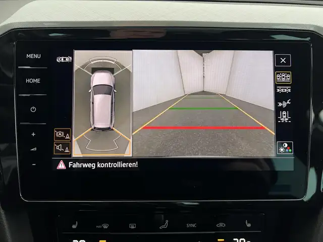 Volkswagen Passat view 13